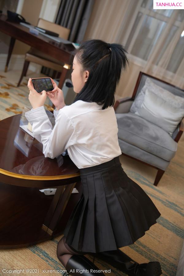 一颗甜蛋黄a  [XiuRen]高清写真图 2021.12.21 No.4364 一颗甜蛋黄a第15张图片